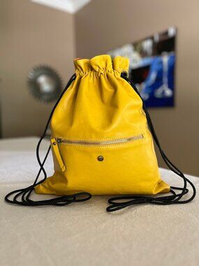 Avorio Leather Knapsack/Bag from Florence - Mustard - Authentic